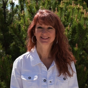 Headshot of Christina Sanders